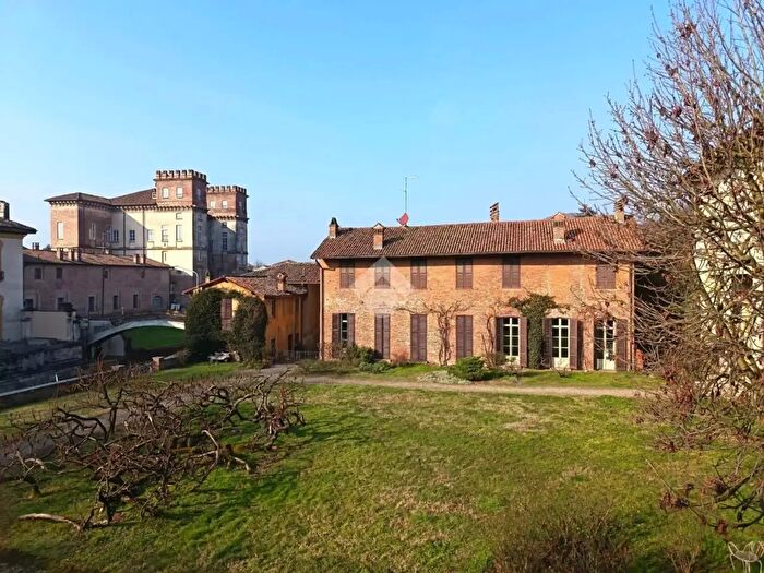 Casa trilocale in affitto in Via Ripa Naviglio, Robecco Sul Naviglio