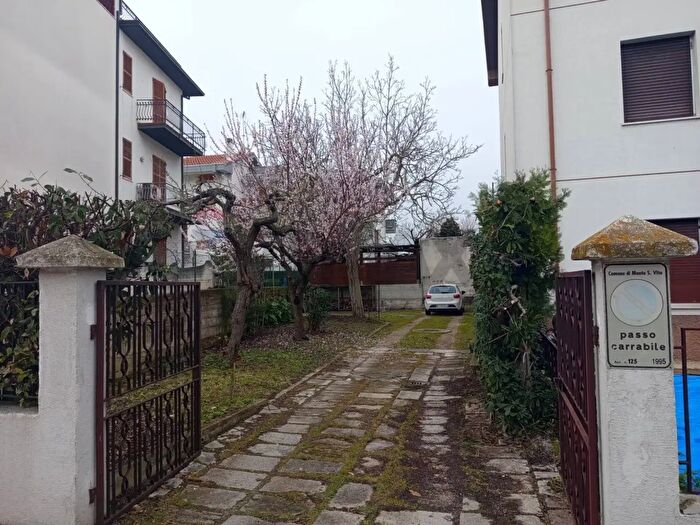 Appartamento trilocale in vendita in Bologna, Monte San Vito