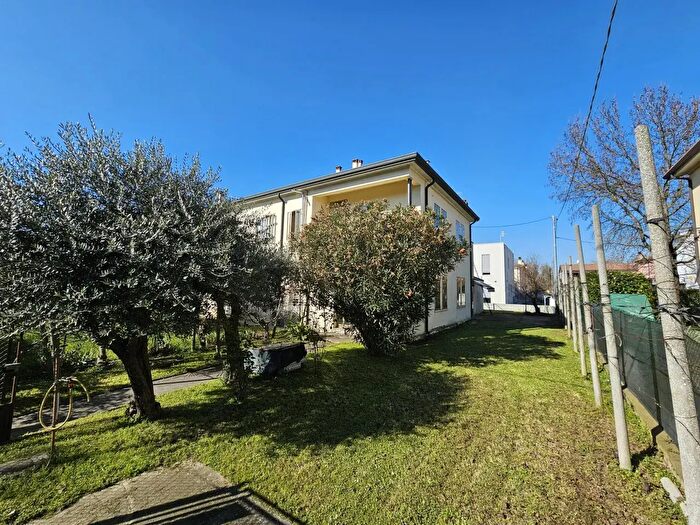 Casa trilocale in vendita in Via Prà, Este