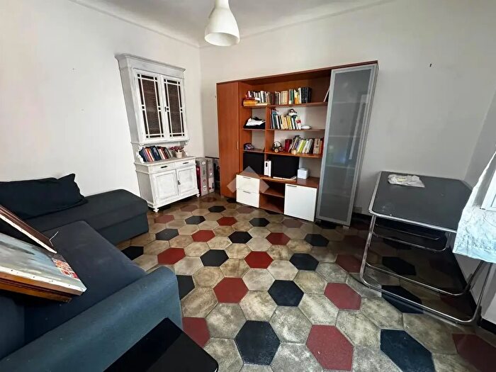 Appartamento con 5 locali in vendita in Via Walter Fillak, Genova