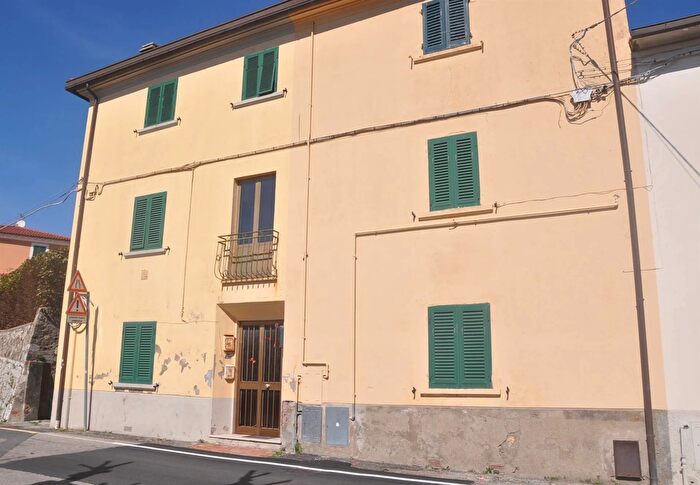 Appartamento bilocale in vendita in Castellina Marittima