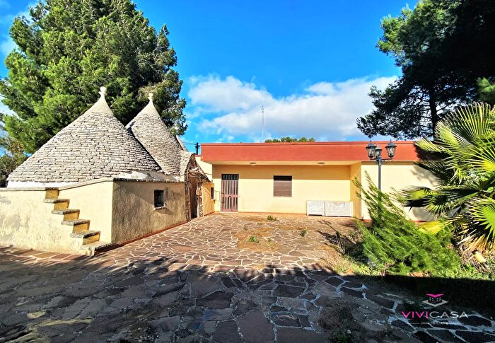 Casa trilocale in vendita in Strada Comunale Quattrocchi Putignano, Putignano