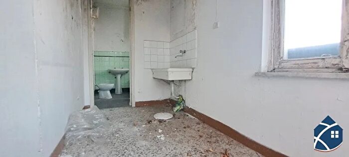 Casa con 8 locali in vendita in Frossasco