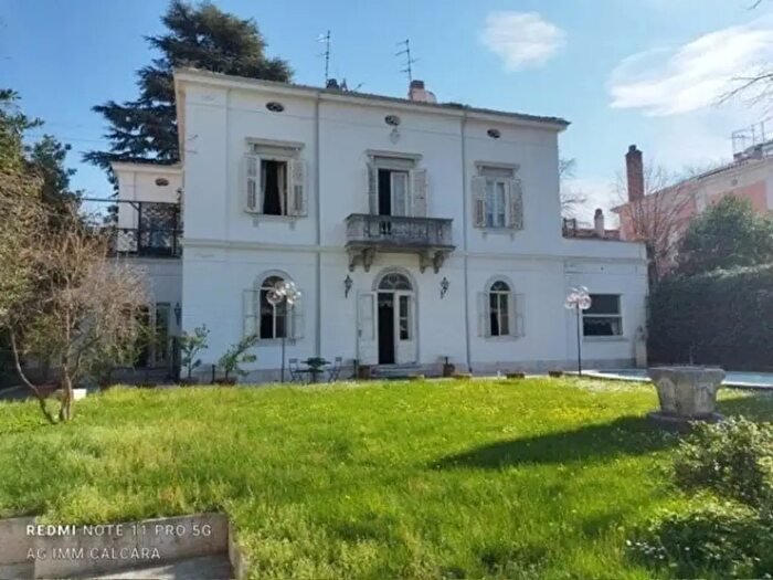 Casa con 6 locali in vendita in Via della Ginnastica, Trieste