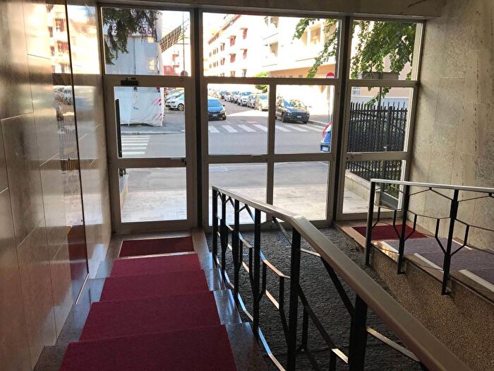Appartamento bilocale in affitto in Piazza Irnerio, Washington, Milano