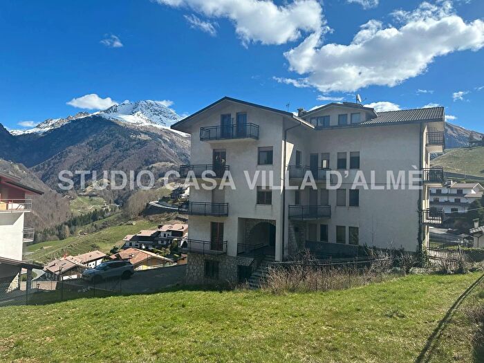 Appartamento bilocale in vendita in Via Capriana, Oltre Il Colle