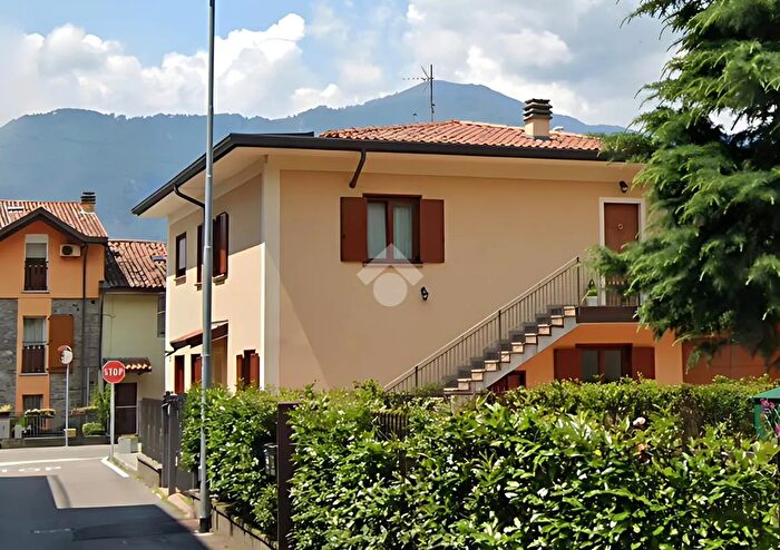 Appartamento quadrilocale in vendita in Via Pietro da Cemmo, Pisogne