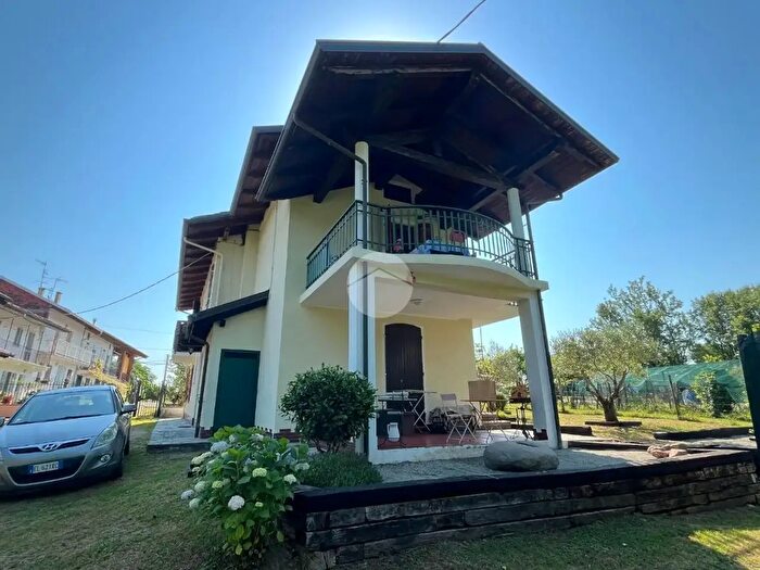 Casa quadrilocale in vendita in Via Alpina, Mottalciata