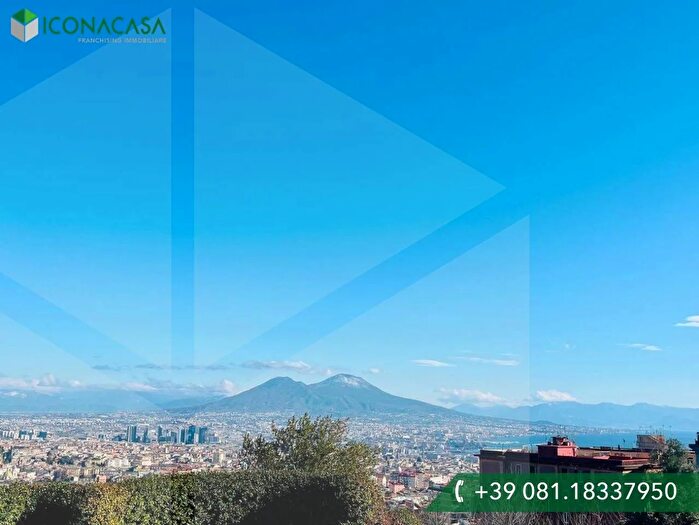 Appartamento trilocale in vendita in Via Alfredo Vittorio Russo, Napoli