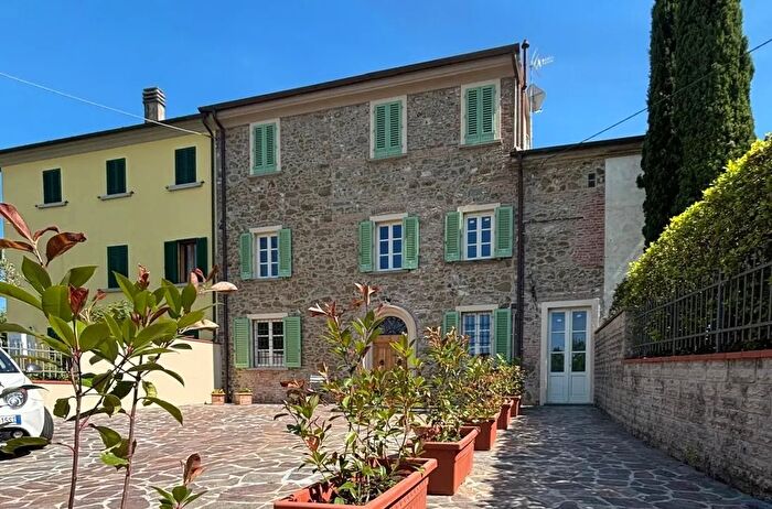 Appartamento quadrilocale in vendita in Via Luacchi, Larciano