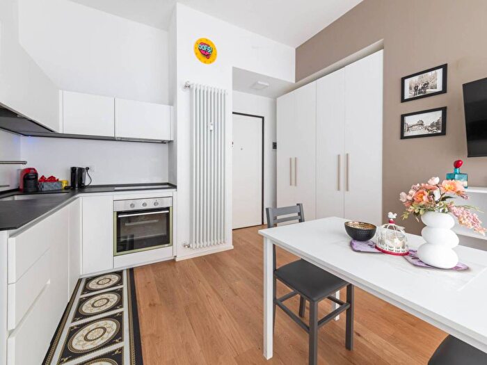 Appartamento bilocale in affitto in Via Losanna, Cenisio, Milano