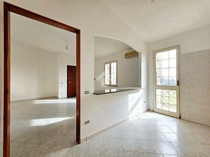 Appartamento trilocale in vendita in Via Via Lago Baratz, Quartu SantElena