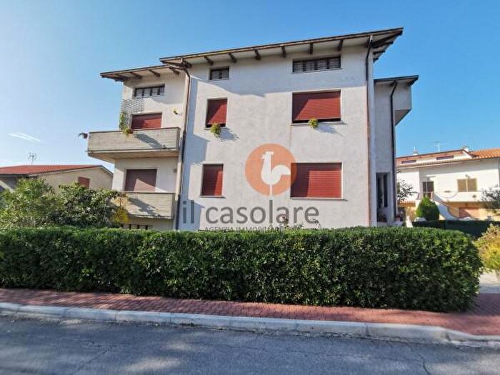 Appartamento con 6 locali in vendita in Terre Roveresche