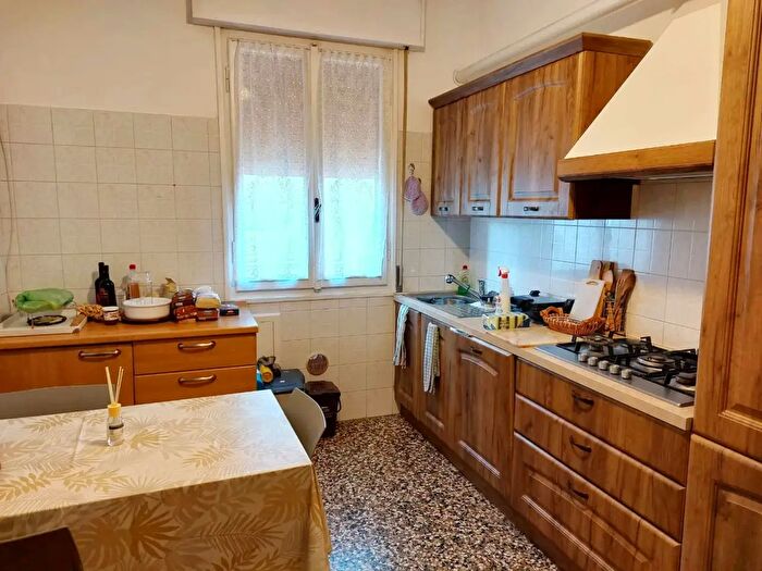 Appartamento quadrilocale in affitto in Modena