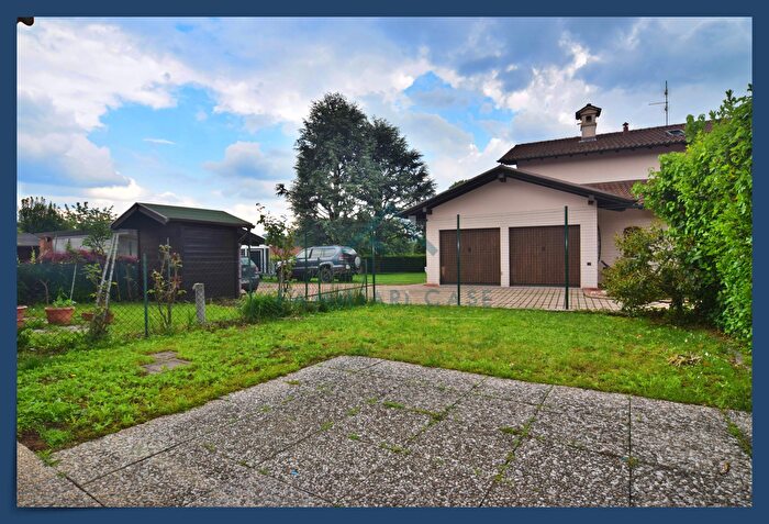 Case in Vendita e in Affitto - 3