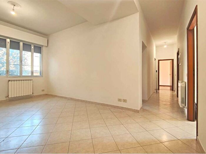 Appartamento con 5 locali in affitto in Via Inigo Campioni, Arancio, Lucca