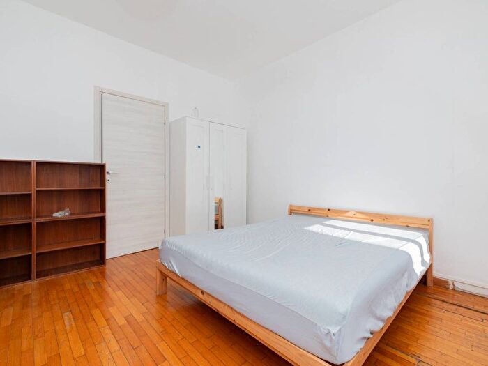 Appartamento trilocale in affitto in Viale Gran Sasso, Città Studi, Milano