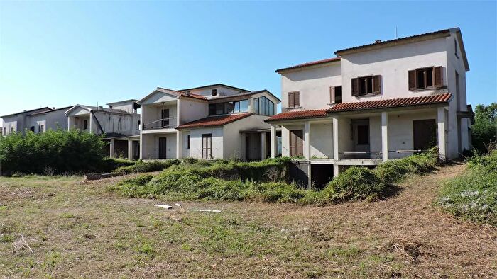 Appartamento con 5 locali in vendita in Via Francesco Petrarca Umbertide Pg Italia, Umbertide