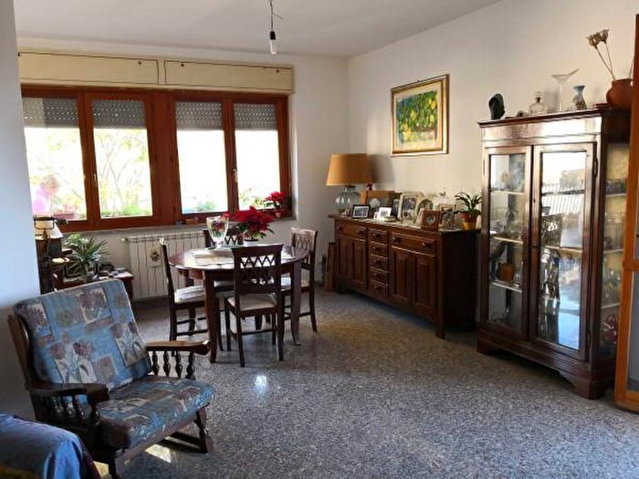 Appartamento quadrilocale in vendita in Via Roma, Castelnuovo Di Porto