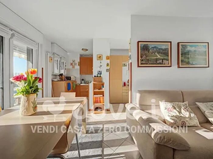 Appartamento bilocale in vendita in Piazza Giovanni XXIII, Cesano Boscone