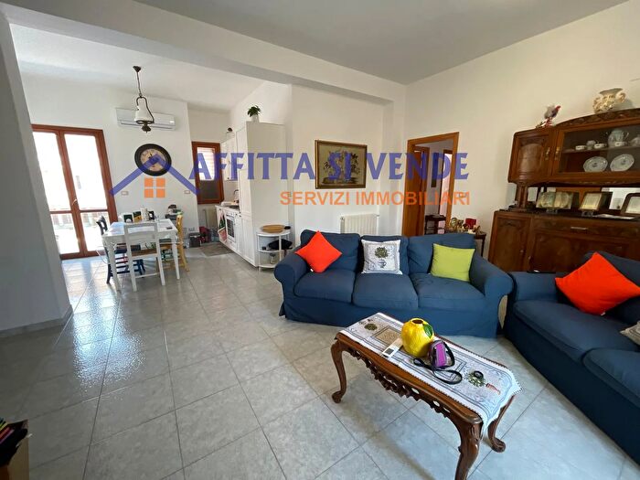 Appartamento con 5 locali in affitto in Via Alessandria, Siracusa