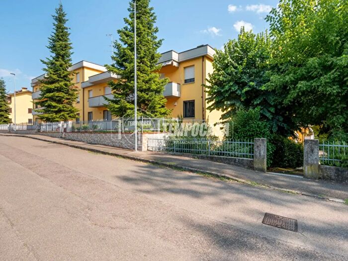 Appartamento trilocale in vendita in Via Pietri a, Castellarano