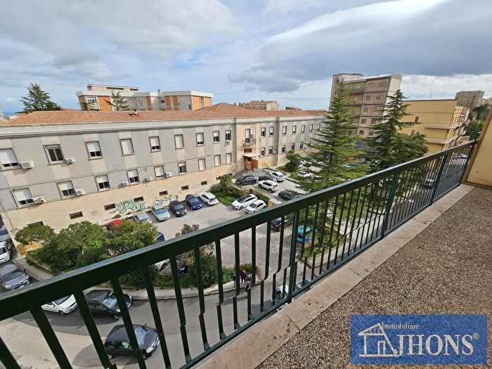 Appartamento quadrilocale in vendita in Via Messina, Enna