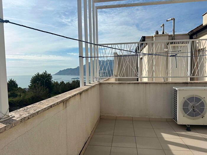 Appartamento bilocale in vendita in Via Panoramica, Salerno