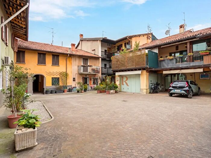 Appartamento bilocale in vendita in Via Canonici, Stezzano