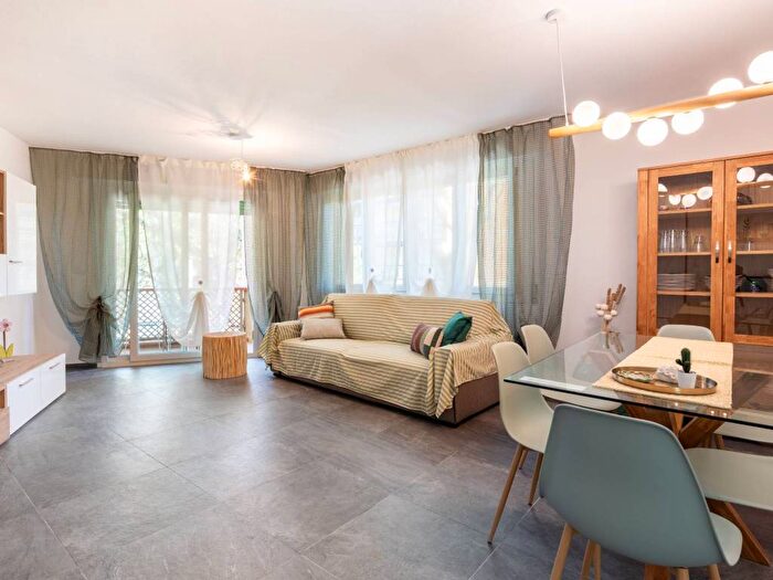 Casa trilocale in affitto in Viale delle Querce, Lido degli Estensi, Comacchio