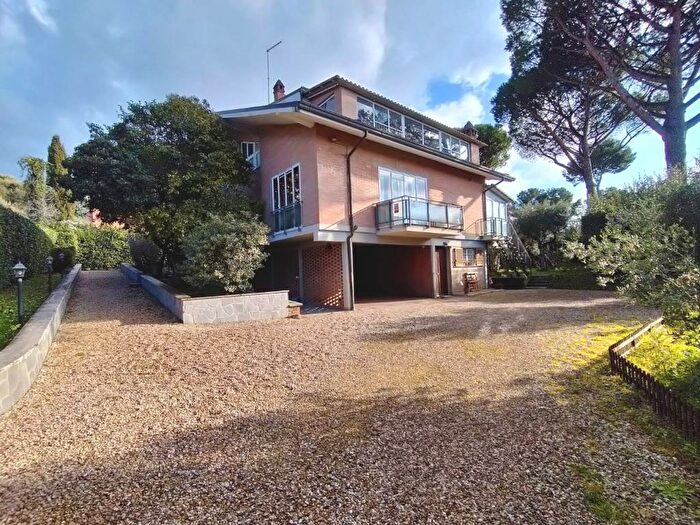 Appartamento bilocale in affitto in via pavoni, Anagnina, Grottaferrata