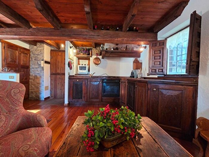 Casa quadrilocale in affitto in Passage Mochet, Verrand, Prèsaintdidier