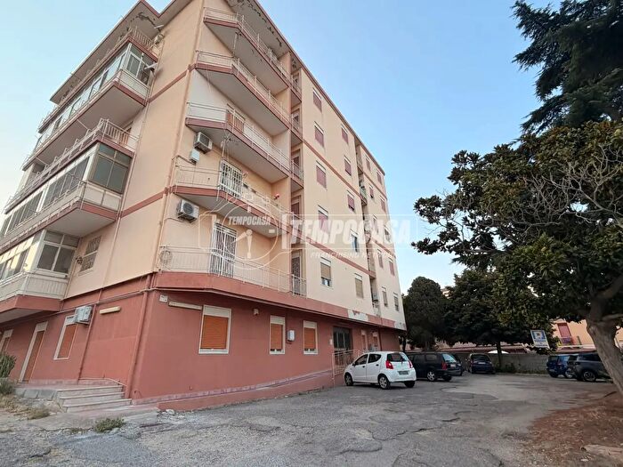 Appartamento quadrilocale in vendita in Via Giorgio La Pira, Messina