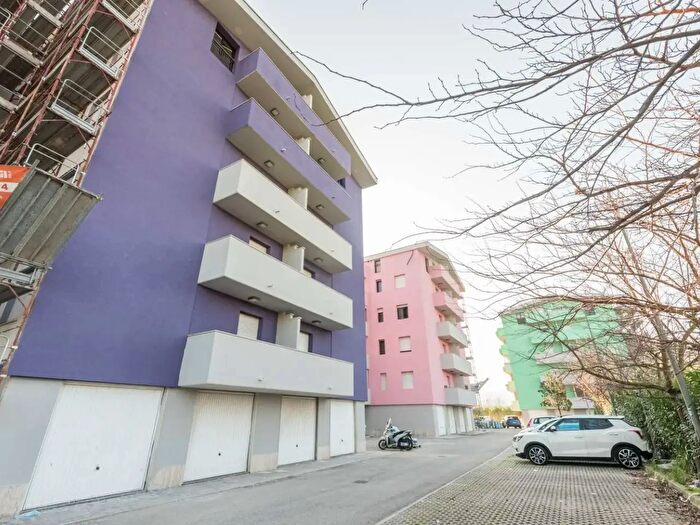 Appartamento trilocale in vendita in Via Senna, Montesilvano