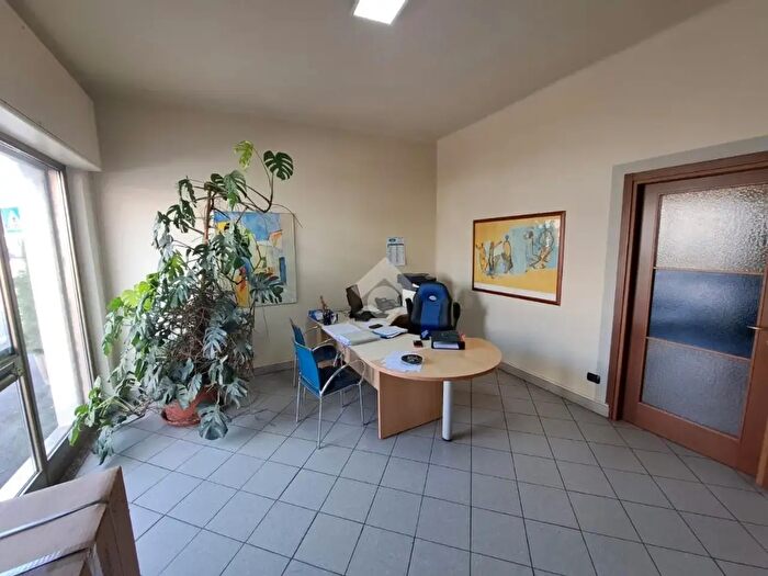 Appartamento bilocale in vendita in Viale Partigiani, Pavia