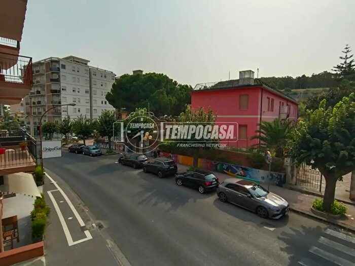 Appartamento trilocale in vendita in Via Nazionale, Villafranca Tirrena
