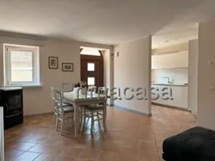 Casa quadrilocale in vendita in Via, Soave