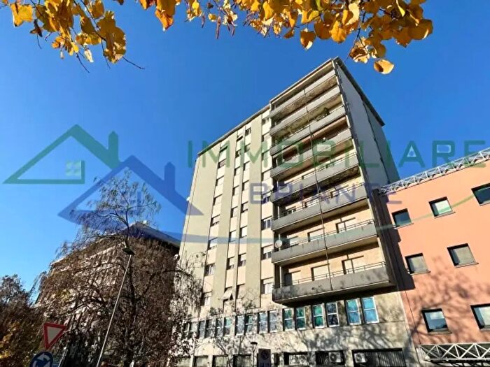 Appartamento trilocale in vendita in Via Scipione Ronchetti, Gallarate