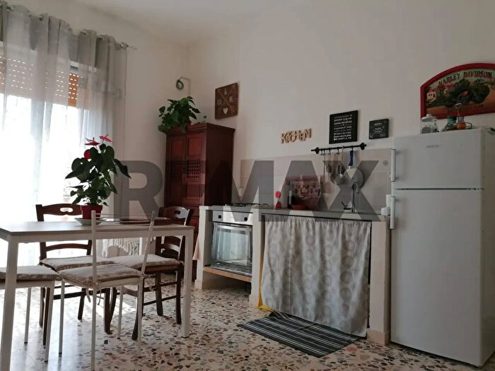 Appartamento trilocale in affitto in Via Milano, Siracusa