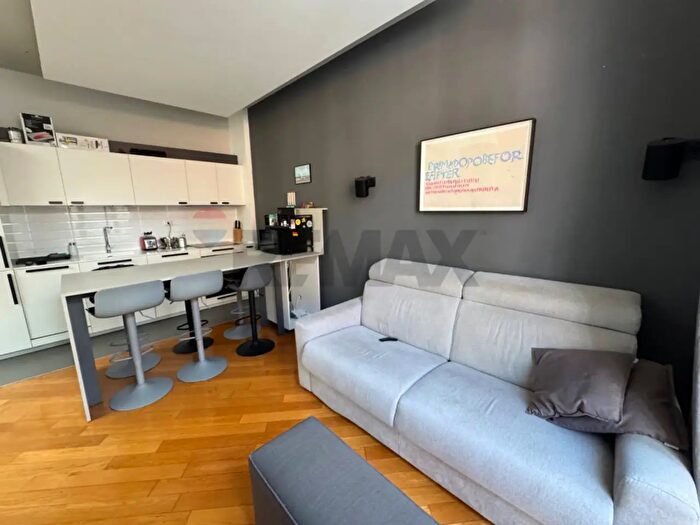 Appartamento bilocale in vendita in Via Conte di Carmagnola, Roma