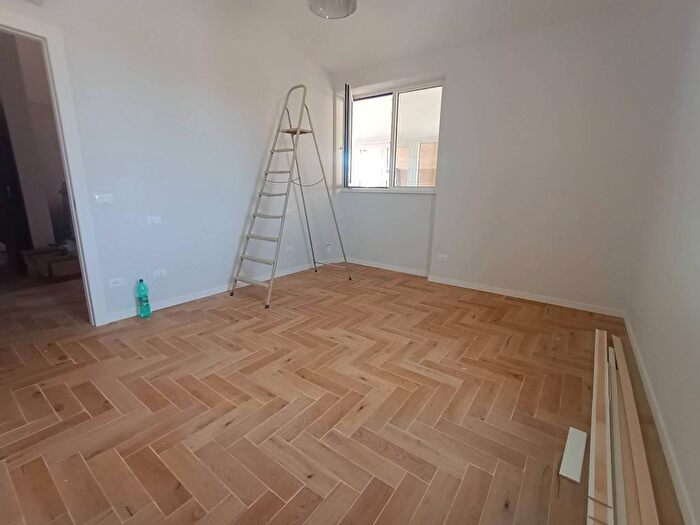 Appartamento trilocale in affitto in Via Luigi Lucatelli, Casal Bruciato, Roma