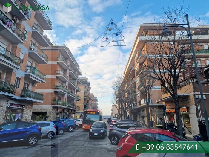 Appartamento bilocale in vendita in Via San Francesco dAssisi, Ciampino
