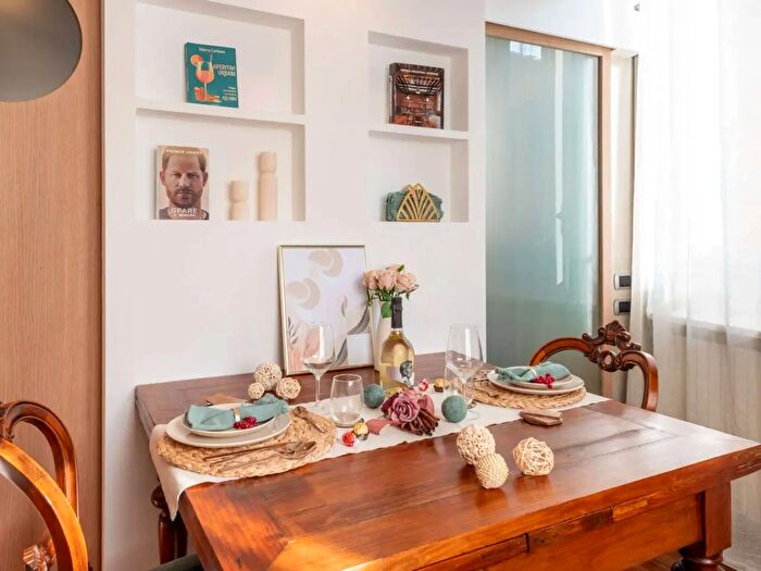 Appartamento bilocale in affitto in Via Cerva, Milano