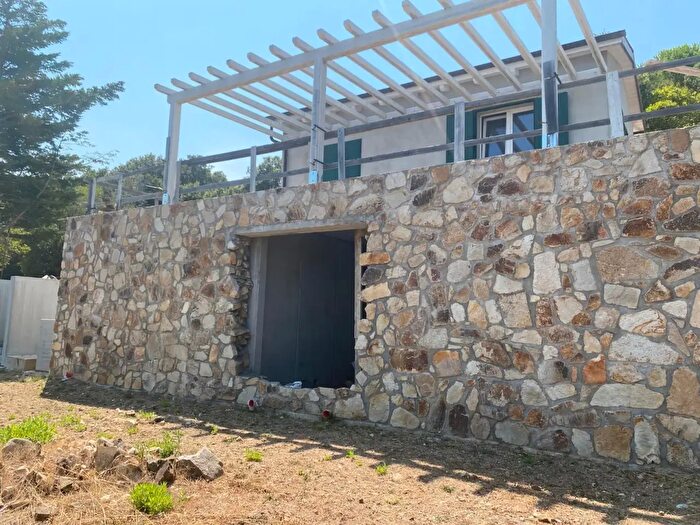 Appartamento con 6 locali in vendita in Località I Pini, Marciana Marina