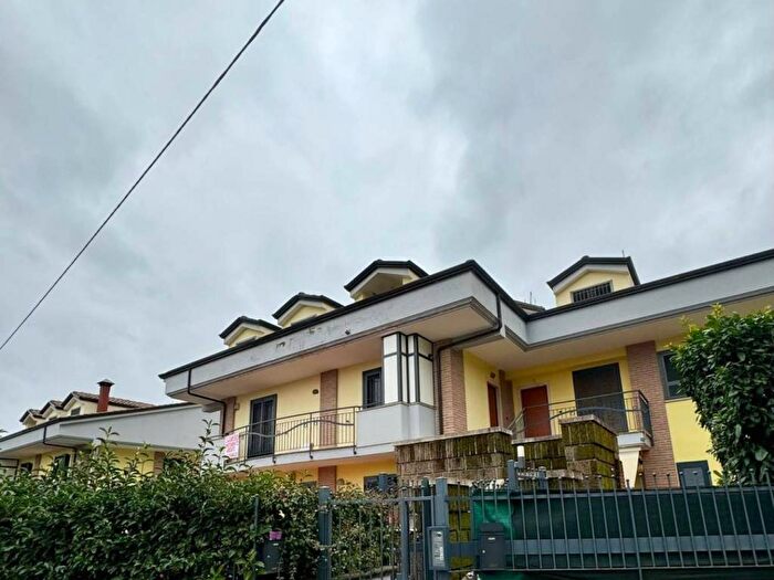 Appartamento quadrilocale in affitto in Contrada Chiaira, Quattrograna Bellizzi Sant'Oronzo, Avellino