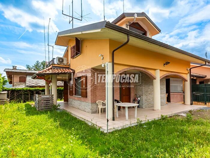 Casa con 5 locali in vendita in Via Cav Pino Martino, Giaveno