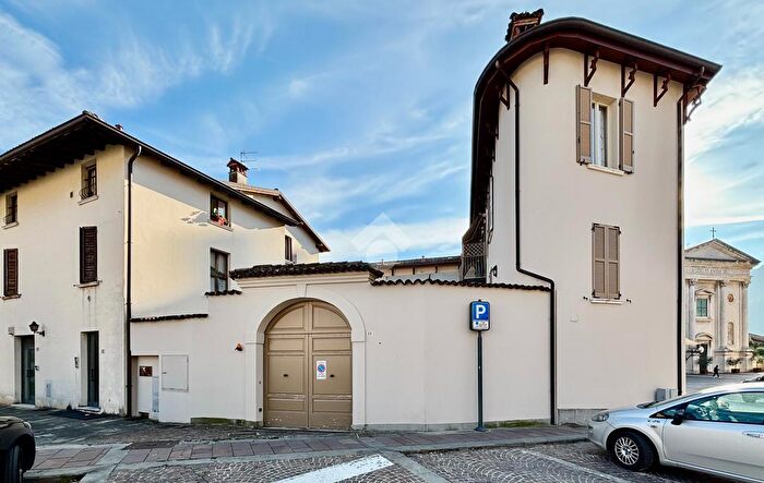 Appartamento trilocale in vendita in Piazza C Battisti, Sarezzo