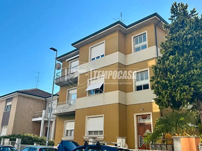 Appartamento con 5 locali in vendita in Via della Repubblica, Chiaravalle