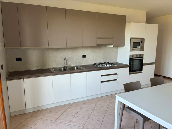 Appartamento quadrilocale in affitto in via firenze, Centro, Santa Maria di Sala