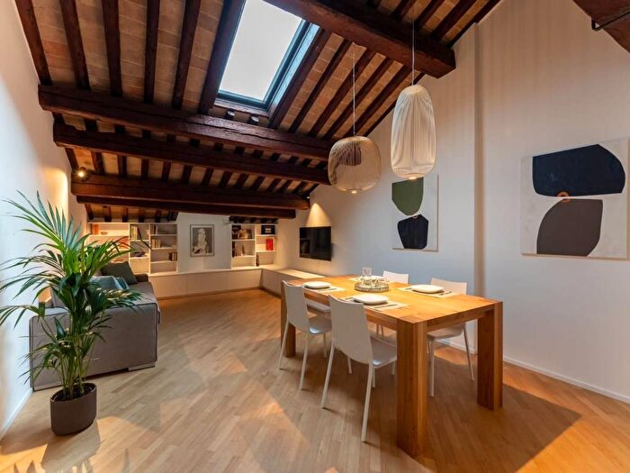Casa trilocale in affitto in Via San Francesco, Santa Sofia Altinate, Padova